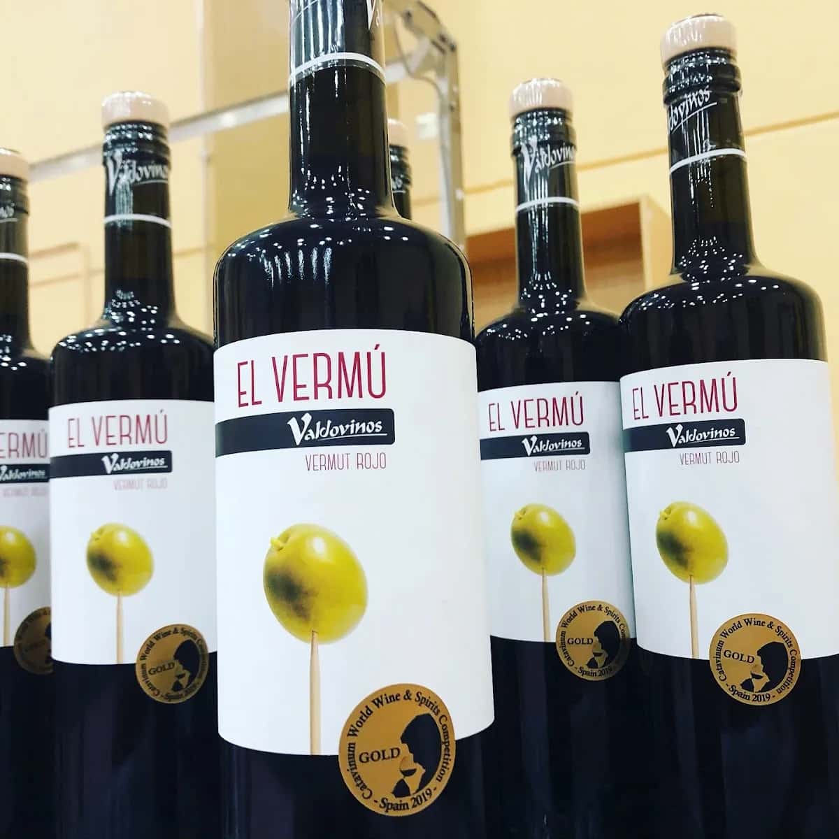 Bodegas Valdovinos S L, celler de vermut a Antillón