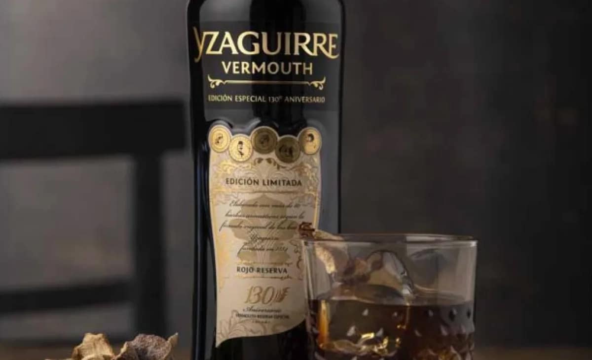 Yzaguirre Herbal Vintage, botella de vermut herbal vintage