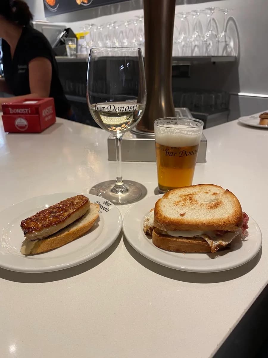 BAR DONOSTI 2