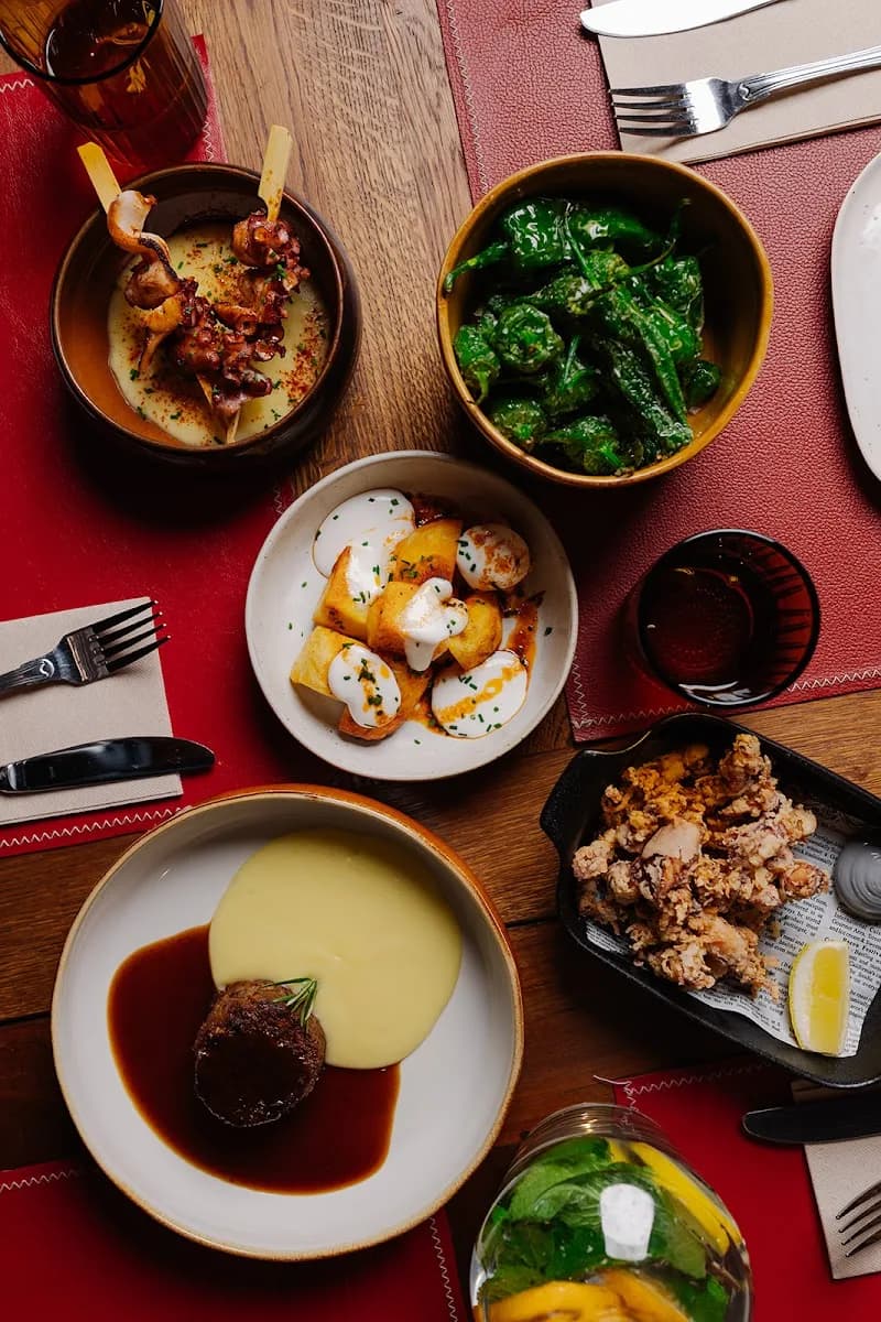 Lola - Vermut y Tapas 1