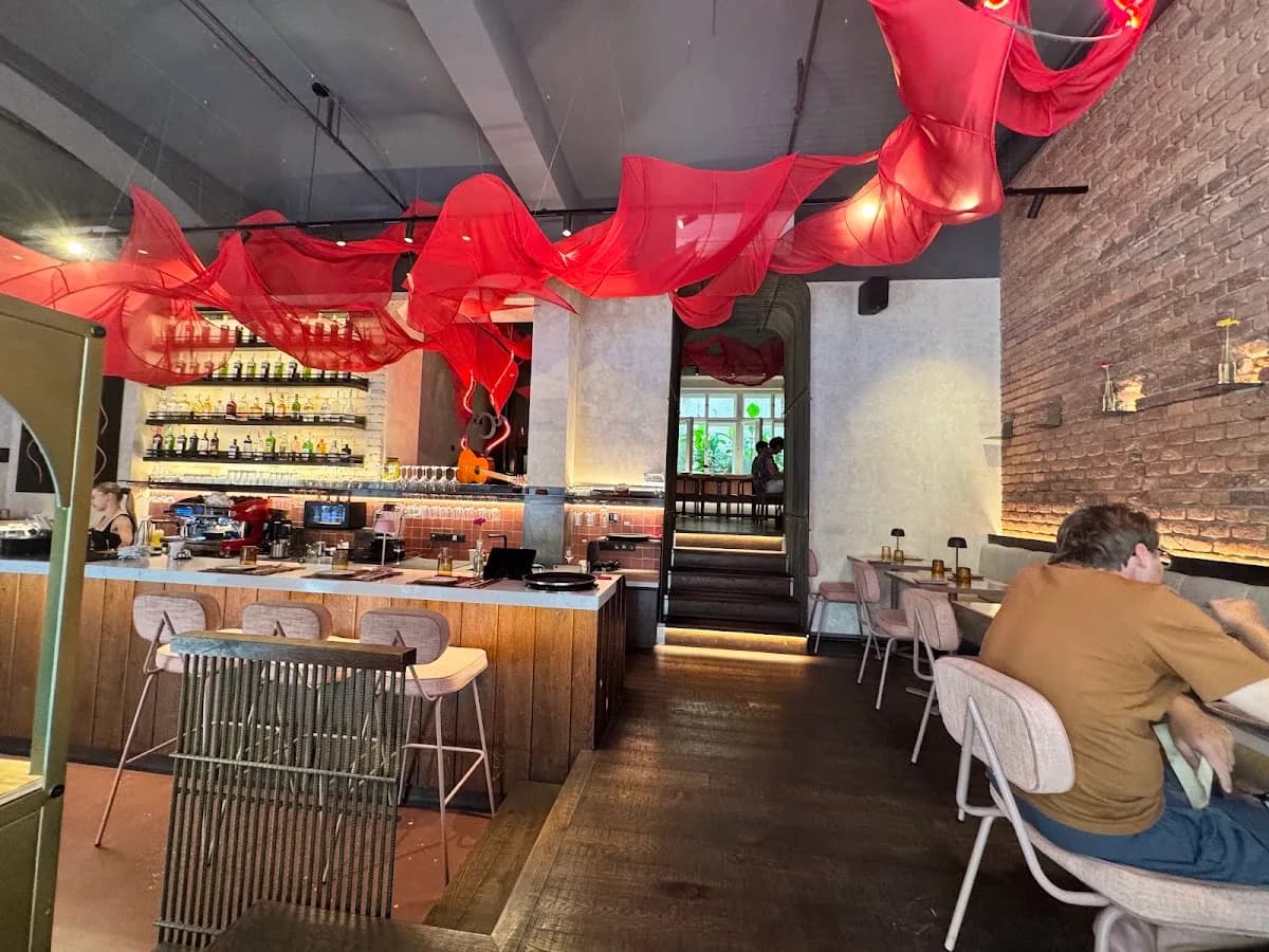 Lola - Vermut y Tapas 3